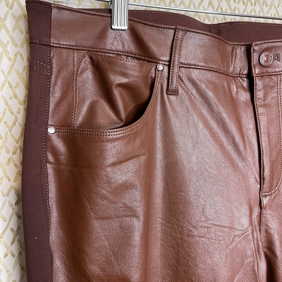 NWT Chico's Brown Five Pocket Ponte Faux Leather Slim Leg Front Pant Size 3R/16R - Picture 2 of 12